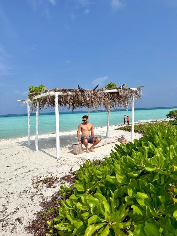 Met House Hotel Thulusdhoo Exterior foto