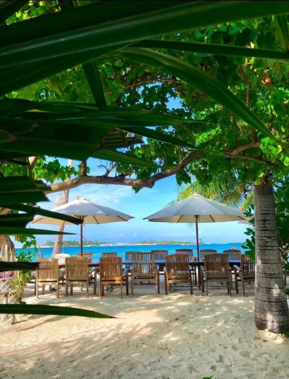 Met House Hotel Thulusdhoo Exterior foto