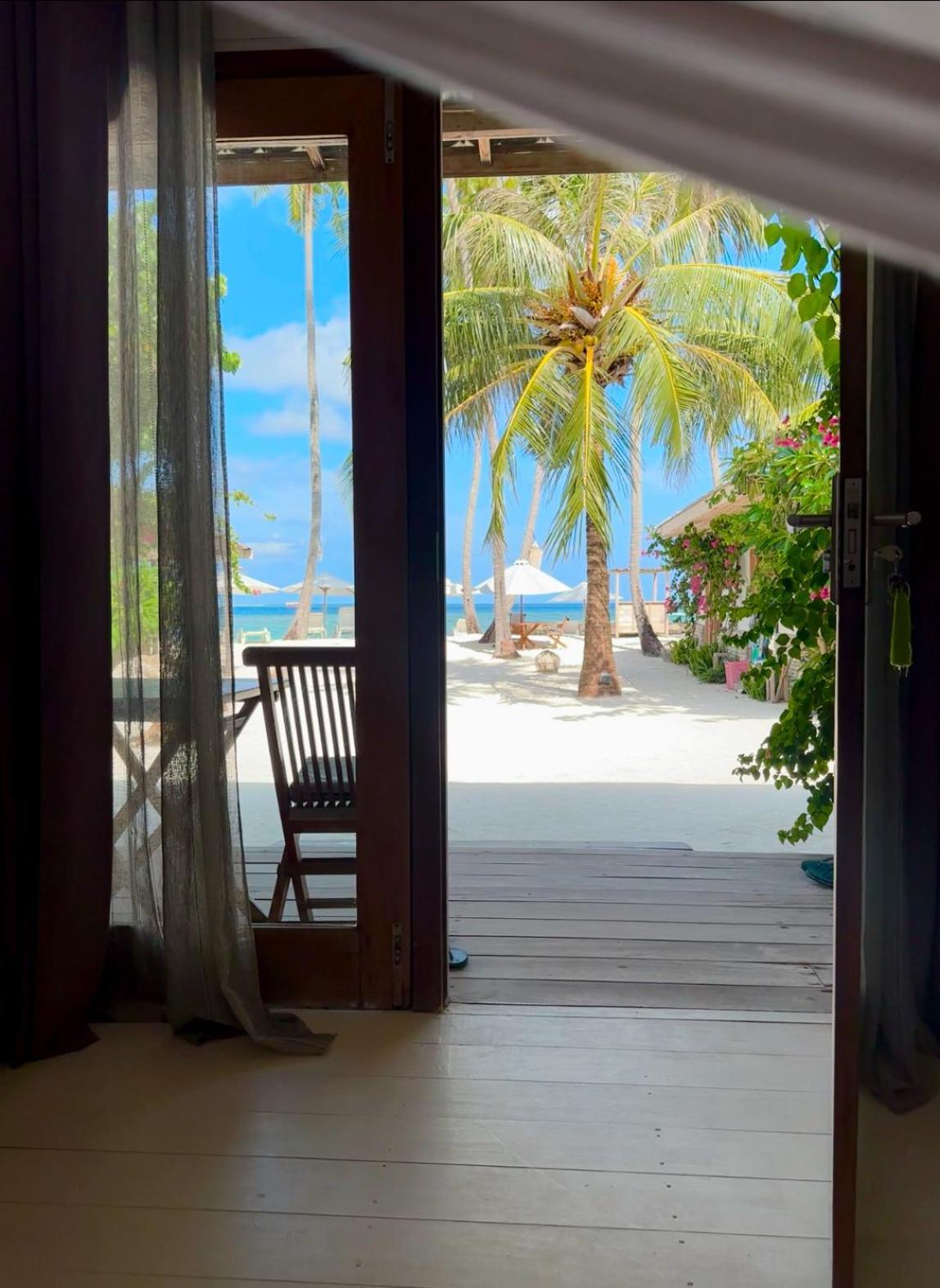 Met House Hotel Thulusdhoo Exterior foto